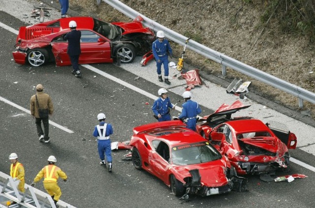 รถเฟอรารี่และLamborghini 14คัน เป็นอุบัติเหตุที่มูลค่าสูงที่สุดในโลก